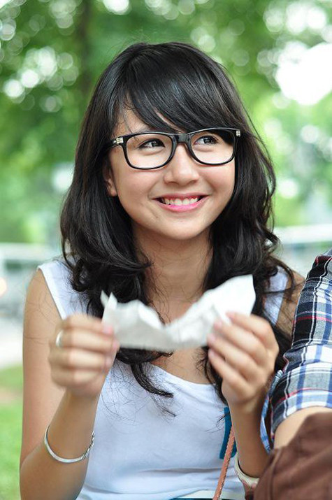 Quỳnh Anh đang học lớp 10 Trường THPT Phan Đình Phùng (Hà Nội) Quỳnh Anh đang học lớp 10 Trường THPT Phan Đình Phùng (Hà Nội)