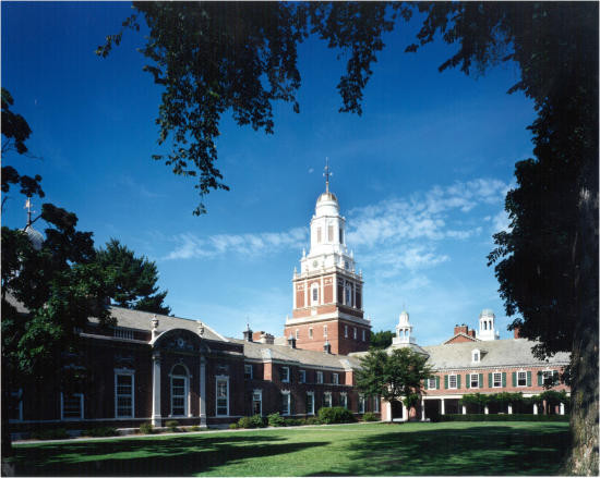 Đứng thứ 3 trong bảng xếp hạng là Đại học Yale. Nằm tại New Heaven - bang Connecticut, Đại học Yale gồm một khối 12 trường trực thuộc, tạo nên môi trường hỗ trợ tối ưu cho sinh viên sinh sống, học tập và hòa nhập với cộng đồng. Với chính sách hỗ trợ tài chính dưới dạng học bổng không hoàn lại cho 40%, ngôi trường này được coi là thiên đường giành cho những học viên đam mê nghiên cứu. Đứng thứ 3 trong bảng xếp hạng là Đại học Yale. Nằm tại New Heaven - bang Connecticut, Đại học Yale gồm một khối 12 trường trực thuộc, tạo nên môi trường hỗ trợ tối ưu cho sinh viên sinh sống, học tập và hòa nhập với cộng đồng. Với chính sách hỗ trợ tài chính dưới dạng học bổng không hoàn lại cho 40%, ngôi trường này được coi là thiên đường giành cho những học viên đam mê nghiên cứu.