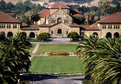 Đại học Stanford là một ngôi trường ấm nắng trên vùng vịnh California, cách San Francisco chừng 30 dặm. Đến với đại học này, sinh viên sẽ được hưởng một nền giáo dục kết hợp hài hòa giữa dạy, học và nghiên cứu. Năm nay, trường tuyển tới 6.940 học viên với mức học phí là 40.569 đôla/1 người/1 năm. Đại học Stanford là một ngôi trường ấm nắng trên vùng vịnh California, cách San Francisco chừng 30 dặm. Đến với đại học này, sinh viên sẽ được hưởng một nền giáo dục kết hợp hài hòa giữa dạy, học và nghiên cứu. Năm nay, trường tuyển tới 6.940 học viên với mức học phí là 40.569 đôla/1 người/1 năm.