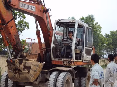 Lớp đào tạo thực hành máy công trình