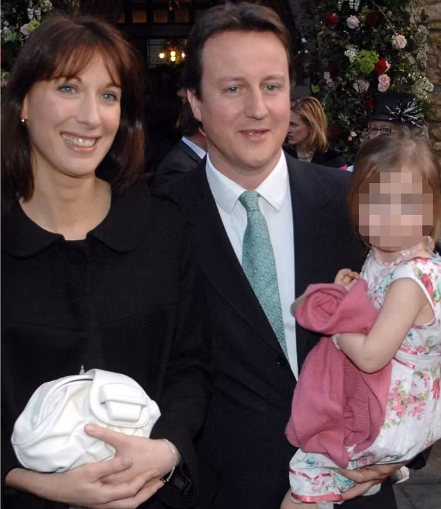 Vợ chồng Thủ tướng Anh David Cameron và cô con gái Nancy.
