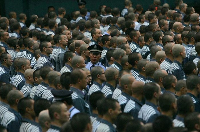 Gần 600 tù nhân chuyển trại Gần 600 tù nhân chuyển trại