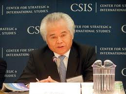 Ngô Sỹ Tồn với những phát biểu ngông cuồng, xấc xược và vô giá trị về Biển Đông