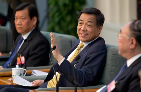 Bạc Hy Lai có thể thoát khỏi hình phạt cao nhất đối với các hành vi vi phạm kỷ luật của mình.