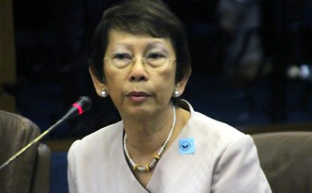 Nhà ngoại giao Sonia Brady.