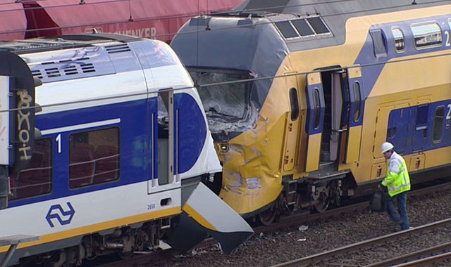 Phát ngôn viên Cảnh sát quốc gia - Ed Kraszewski trả lời phỏng vấn của các phóng viên địa phương rằng, khoảng 70 người bị thương nhẹ và khoảng 44 bệnh nhân đang trong tình trạng "nghiêm trọng hoặc rất nghiêm trọng." Ông cho biết các nạn nhân bị gãy xương và chấn thương cổ. Phát ngôn viên Cảnh sát quốc gia - Ed Kraszewski trả lời phỏng vấn của các phóng viên địa phương rằng, khoảng 70 người bị thương nhẹ và khoảng 44 bệnh nhân đang trong tình trạng "nghiêm trọng hoặc rất nghiêm trọng." Ông cho biết các nạn nhân bị gãy xương và chấn thương cổ.