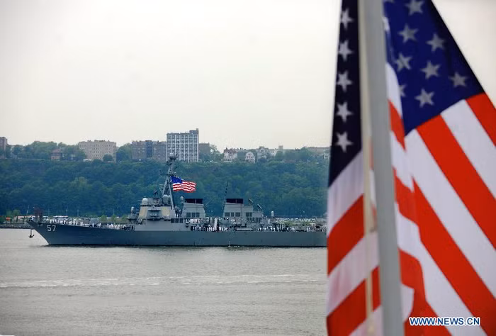 Tàu khu trục USS Mitscher (DDG-57) của Mỹ.