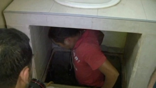 Đường hầm dài hơn 200m và được trang bị ánh sáng đầy đủ và thông gió. Theo một đặc vụ Mỹ, đường hầm này khó có thể làm bởi 1 thợ mỏ bình thường. Đường hầm dài hơn 200m và được trang bị ánh sáng đầy đủ và thông gió. Theo một đặc vụ Mỹ, đường hầm này khó có thể làm bởi 1 thợ mỏ bình thường.
