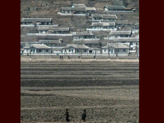 Cảnh làng mạc ở quốc gia bí ẩn nhất thế giới. Cảnh làng mạc ở quốc gia bí ẩn nhất thế giới.