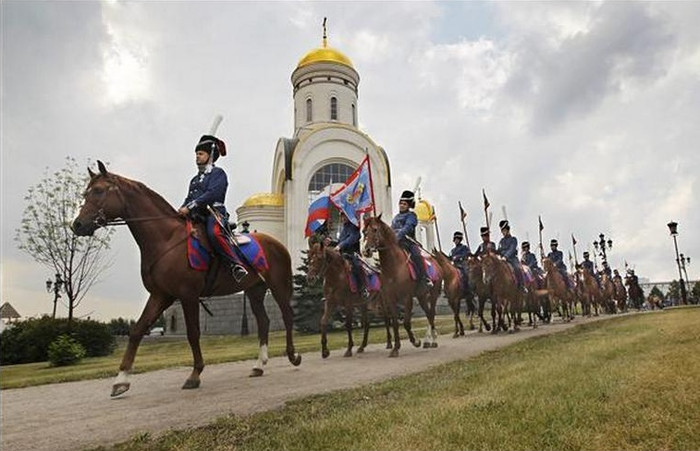 Chuyến đi của đoàn quân sẽ kéo dài 2 tháng.