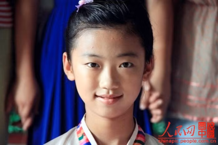 Nữ học sinh Bắc Triều Tiên. Nữ học sinh Bắc Triều Tiên.