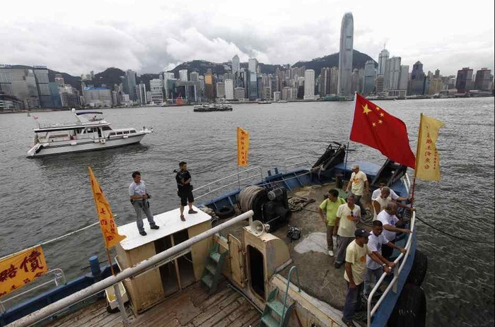 Nhóm người này cho biết họ đã yêu cầu Trung Quốc gửi một tàu hộ tống quân sự để bảo vệ tàu Khải Phong II và lưu ý rằng Đài Loan đã điều tàu bảo vệ bờ biển hộ tống và bảo vệ các nhà hoạt động Đài Loan khi họ tới quần đảo vào tháng trước. Nhóm người này cho biết họ đã yêu cầu Trung Quốc gửi một tàu hộ tống quân sự để bảo vệ tàu Khải Phong II và lưu ý rằng Đài Loan đã điều tàu bảo vệ bờ biển hộ tống và bảo vệ các nhà hoạt động Đài Loan khi họ tới quần đảo vào tháng trước.