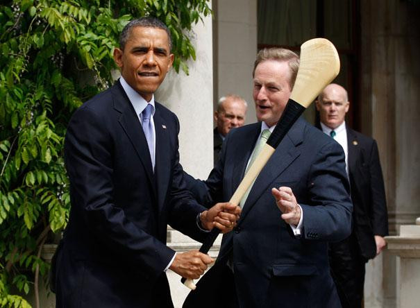 Ông Obama có vẻ đang rất nóng lòng muốn chơi bóng. Ông Obama có vẻ đang rất nóng lòng muốn chơi bóng.