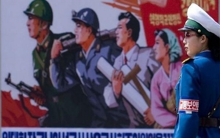 Mạnh mẽ khi là cảnh sát giao thông. Mạnh mẽ khi là cảnh sát giao thông.