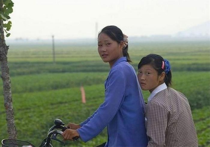Vẻ đẹp mộc mạc của những thiếu nữ Triều Tiên vùng nông thôn. Vẻ đẹp mộc mạc của những thiếu nữ Triều Tiên vùng nông thôn.
