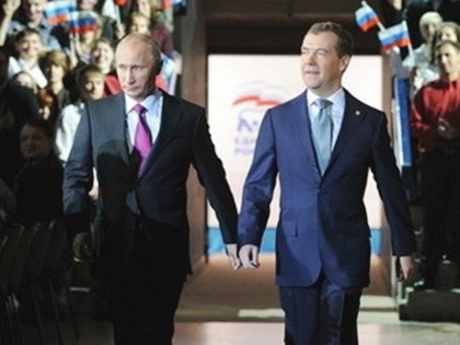 Không chỉ trên chính trường mà ngay cả trong cuộc sống đời thường, Vladimir Putin và Dmitry Medvedev là một bộ đôi gắn bó.