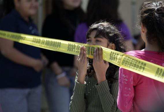 Một bé gái ở Monterrey, Mexico. Một bé gái ở Monterrey, Mexico.