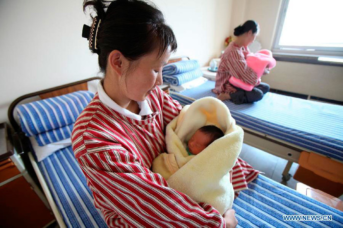 Những sản phụ đang được chăm sóc tại bệnh viện. Những sản phụ đang được chăm sóc tại bệnh viện.