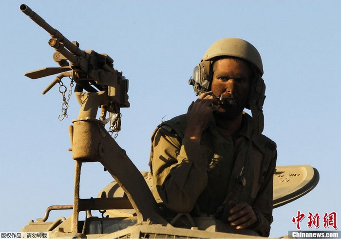 Một binh sĩ Israel tham gia diễn tập. Một binh sĩ Israel tham gia diễn tập.