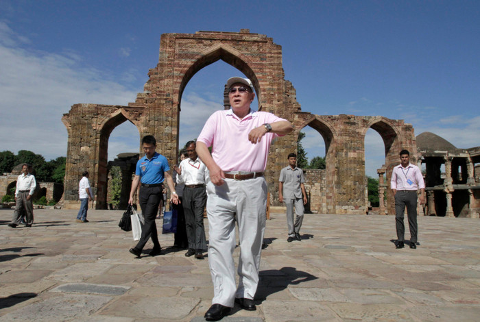 Trong chuyến đi tới Ấn Độ, ông Lương còn đến thăm quan tháp Qutub Minar, một di sản văn hóa thế giới ở New Delhi và là một trong bảy kỳ tích của đất nước này. Trong chuyến đi tới Ấn Độ, ông Lương còn đến thăm quan tháp Qutub Minar, một di sản văn hóa thế giới ở New Delhi và là một trong bảy kỳ tích của đất nước này.