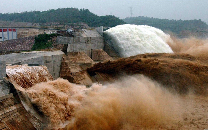 Màu nước vàng của con sông là do lượng phù sa rất lớn mà nó mang theo.