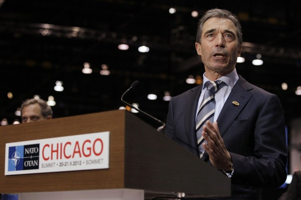 Tổng thư ký NATO Anders Fogh Rasmussen. Tổng thư ký NATO Anders Fogh Rasmussen.