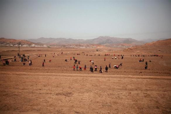 Dân làng ở phía tây bắc của Bình Nhưỡng. Dân làng ở phía tây bắc của Bình Nhưỡng.