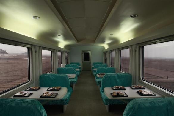 Bữa ăn được chuẩn bị cho các phóng viên quốc tế. Bữa ăn được chuẩn bị cho các phóng viên quốc tế.