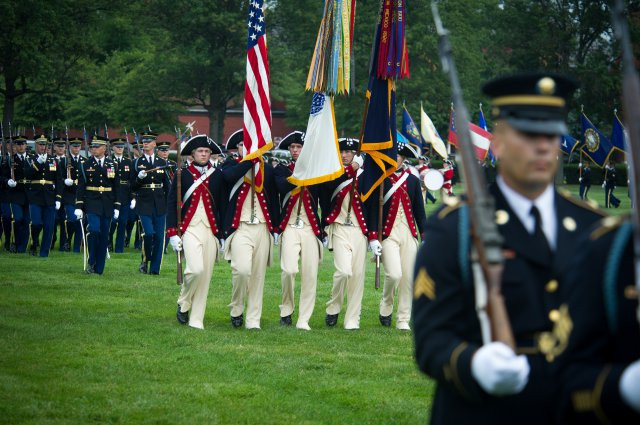 Tướng Ann E. Dunwoody về hưu sau 38 năm phục vụ cho quân đội. Việc đứng đầu Tổng cục Hậu cần của quân đội Mỹ cũng có nghĩa bà đã quản lý đội ngũ nhân viên hơn 69.000 người trải rộng trên 50 bang và 145 quốc gia. Tướng Ann E. Dunwoody về hưu sau 38 năm phục vụ cho quân đội. Việc đứng đầu Tổng cục Hậu cần của quân đội Mỹ cũng có nghĩa bà đã quản lý đội ngũ nhân viên hơn 69.000 người trải rộng trên 50 bang và 145 quốc gia.