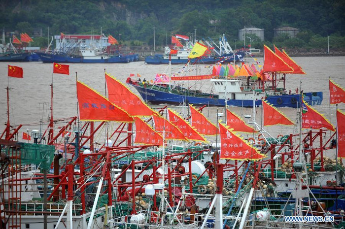 Động thái này của phía Trung Quốc diễn ra giữa lúc tranh chấp biển đảo giữa Nhật Bản và Trung Quốc về nhóm đảo Senkaku/ Điếu Ngư đang ngày càng dâng cao. Động thái này của phía Trung Quốc diễn ra giữa lúc tranh chấp biển đảo giữa Nhật Bản và Trung Quốc về nhóm đảo Senkaku/ Điếu Ngư đang ngày càng dâng cao.