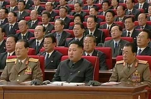 Kim Jong-un tham dự một hội nghị của Đảng Lao động. Kim Jong-un tham dự một hội nghị của Đảng Lao động.