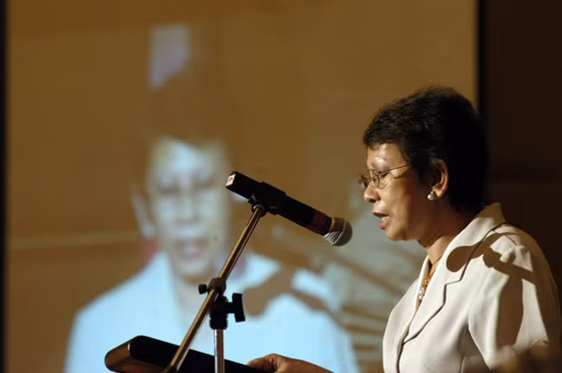 Đại sứ Philippines tại Trung Quốc Sonia Brady