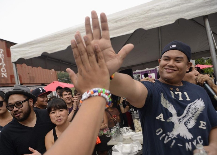 Cuối cùng, cuộc thi cũng tìm được người chiến thắng là Wayne Algenio, 27 tuổi đã ăn được 18 quả trứng vịt lộn trong khoảng thời gian 5 phút, mặc dù trước đây, anh chưa bao giờ ăn món này. Cuối cùng, cuộc thi cũng tìm được người chiến thắng là Wayne Algenio, 27 tuổi đã ăn được 18 quả trứng vịt lộn trong khoảng thời gian 5 phút, mặc dù trước đây, anh chưa bao giờ ăn món này.