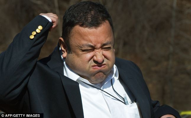 Nó gây ra một cảm giác nóng đột ngột không chịu nổi.