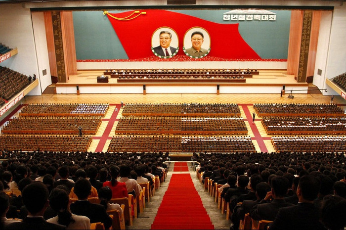 Trung Quốc cũng cử một phái đoàn thanh niên sang tham dự Trung Quốc cũng cử một phái đoàn thanh niên sang tham dự