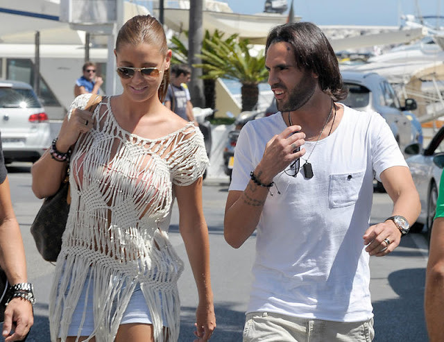 Sau thất bại trong 2 mối tình với trung vệ Sergio Ramos của Real Madrid và Alexis Ruano của Getafe, người đẹp Elisabeth Reyes đã thể rằng cô không bao giờ yêu cầu thủ nữa... Sau thất bại trong 2 mối tình với trung vệ Sergio Ramos của Real Madrid và Alexis Ruano của Getafe, người đẹp Elisabeth Reyes đã thể rằng cô không bao giờ yêu cầu thủ nữa...