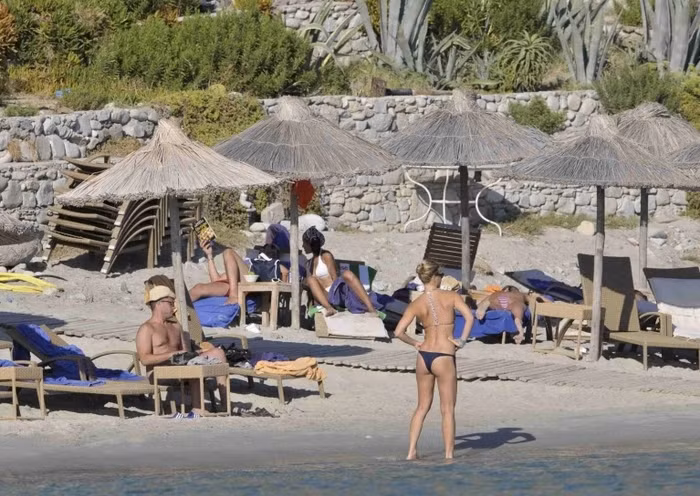 Có tin đồn Bar Refaeli đang cặp với hậu vệ Dani Alves (Barca).