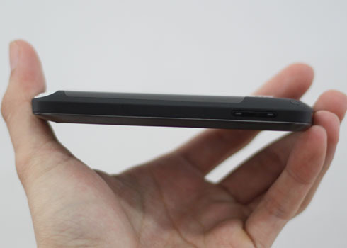 Máy có thiết kế khá mỏng.