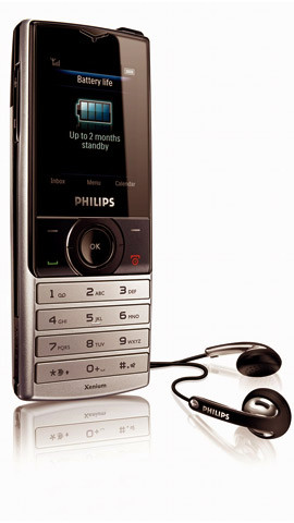 Máy lại có kích thước tương đối nhỏ gọn 105,6x42,35x17,85 mm, sở hữu màn hình TFT 1,8 inch, độ phân giải 176 x 220. Ngoài ra, máy còn được tích hợp camera 1,3 MP. Bộ nhớ trong của máy 10 MB, có thể nâng cấp bộ nhớ ngoài thông qua thẻ nhớ mở rộng microSD, TransFlash, kết nối Bluetooth 2.0 với A2DP, hỗ trợ mạng SM1800, GSM900, GSM1900.