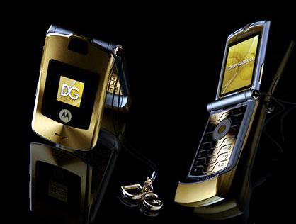 V3i D&G là sự giao thoa tinh túy về màu sắc, chất liệu, công nghệ của 2 thương hiệu nổi tiếng hàng đầu thế giới, mang một vẻ đẹp thuần khiết ấn tượng và rất riêng với sắc màu lấp lánh óng ả và kiểu dáng tinh xảo, quý phái.