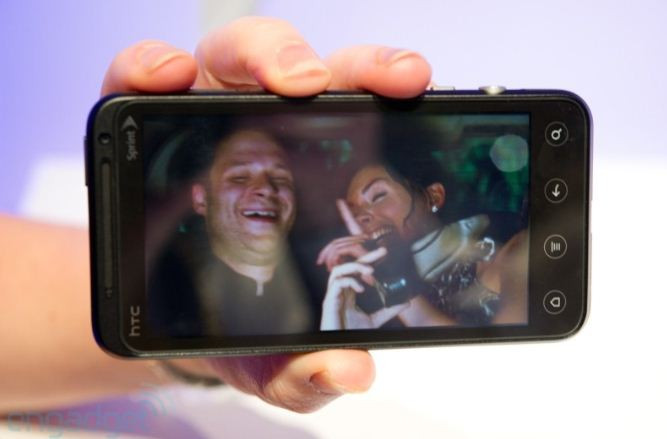 Màn hình của máy rộng 4,3" có độ phân giải qHD (540 x 960) rất sáng và đẹp. CPU hai nhân 1,2Ghz. Màn hình của máy rộng 4,3" có độ phân giải qHD (540 x 960) rất sáng và đẹp. CPU hai nhân 1,2Ghz.