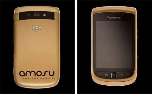 BlackBerry Torch 9800: Được nhà thiết kế Alexander Amosu phủ lớp vàng 18K. Đi kèm là bao da cá sấu hoặc da trăn đính vàng. Ngoài ra, khách hàng còn được tặng số điện thoại "siêu đẹp". Sản phẩm được bán giá "khá rẻ" khoảng 31.000 USD. BlackBerry Torch 9800: Được nhà thiết kế Alexander Amosu phủ lớp vàng 18K. Đi kèm là bao da cá sấu hoặc da trăn đính vàng. Ngoài ra, khách hàng còn được tặng số điện thoại "siêu đẹp". Sản phẩm được bán giá "khá rẻ" khoảng 31.000 USD.
