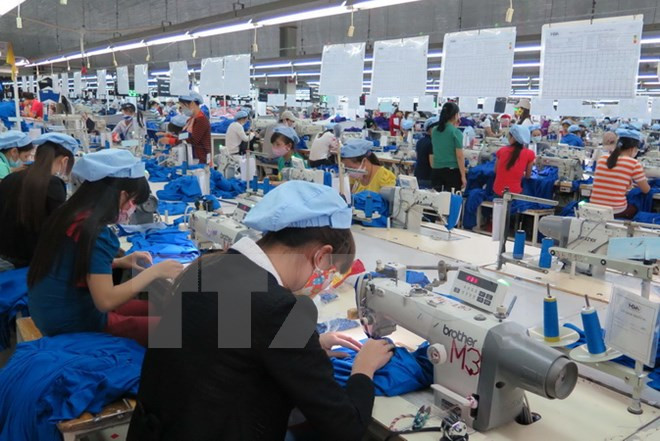 Xếp hạng môi trường kinh doanh của Việt Nam tăng nhiều bậc nhờ vào sự nỗ lực trong công tác điều hành của Chính phủ. ảnh: TTXVN. Xếp hạng môi trường kinh doanh của Việt Nam tăng nhiều bậc nhờ vào sự nỗ lực trong công tác điều hành của Chính phủ. ảnh: TTXVN.
