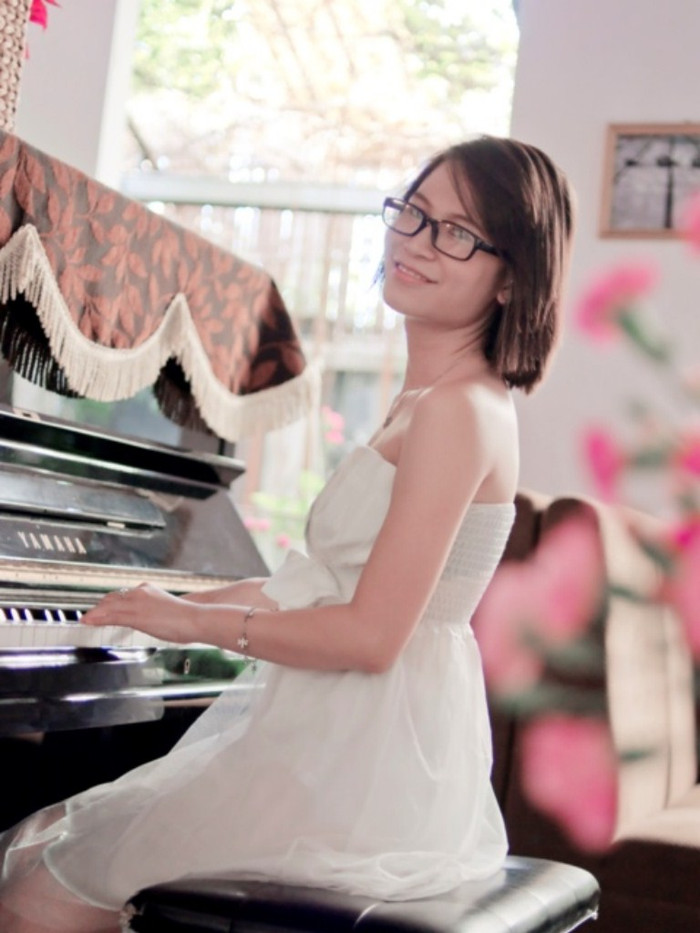 Ngọc Hà là người hoạt bát , tính cách mạnh mẽ , có xu hướng luôn thích mọi thứ hoàn hảo