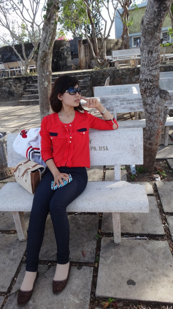 Minh Hoàng là người hoạt bát, vui vẻ và hòa đồng