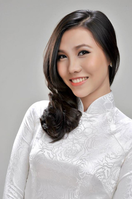 Nguyễn Hoàng Bảo Châu, ĐH Ngoại ngữ TP.HCM Nguyễn Hoàng Bảo Châu, ĐH Ngoại ngữ TP.HCM