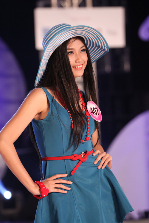 Vóc dáng đẹp và gương mặt thanh thú, Ý Nhi luôn nổi bật trong từng short hình