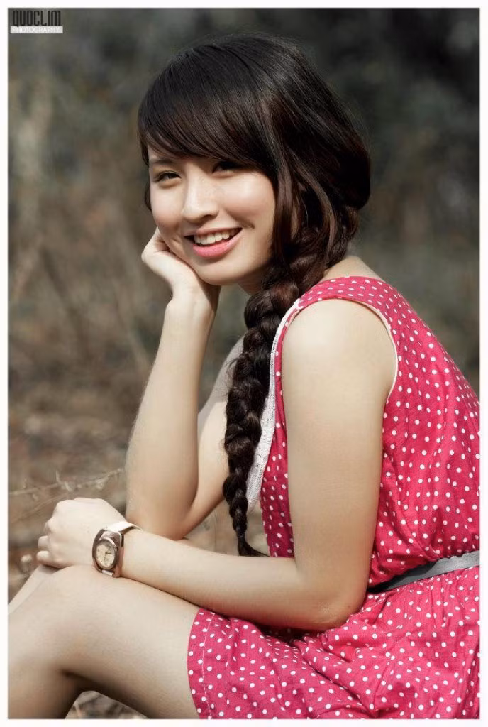 Gương mặt xinh xắn, nụ cười dễ thương