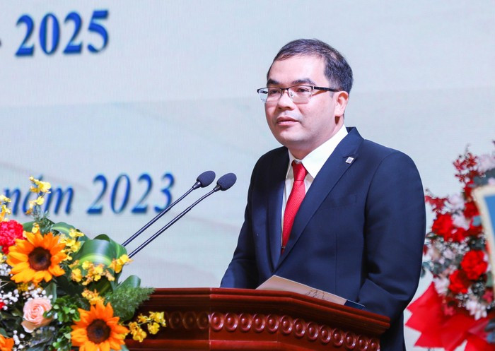 Phó Giáo sư, Tiến sĩ Nguyễn Hữu Hiếu – Hiệu trưởng Trường Đại học Bách khoa (Đại học Đà Nẵng). Ảnh: NTCC Thầy Hiếu.jpg
