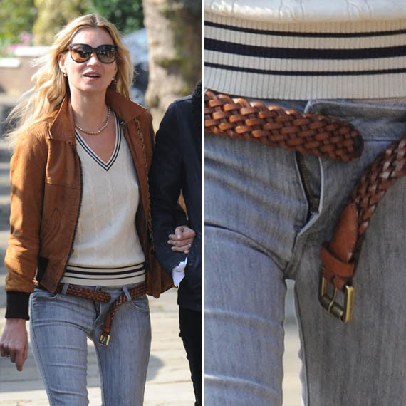 Siêu mẫu Kate Moss với ông xã Jamie Hince đi dạo ở Luân Đôn. Tuy nhiên, cả khóa quần và nút dây thắt lưng của Kate Moss vẫn để mở…cho gió lùa vào Siêu mẫu Kate Moss với ông xã Jamie Hince đi dạo ở Luân Đôn. Tuy nhiên, cả khóa quần và nút dây thắt lưng của Kate Moss vẫn để mở…cho gió lùa vào